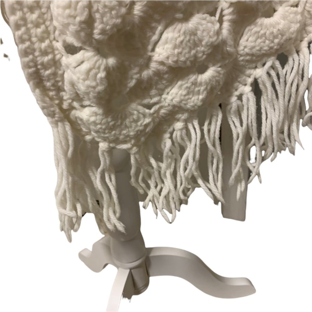 Vintage Hand Crocheted Shell Pattern Cape Shawl F… - image 6